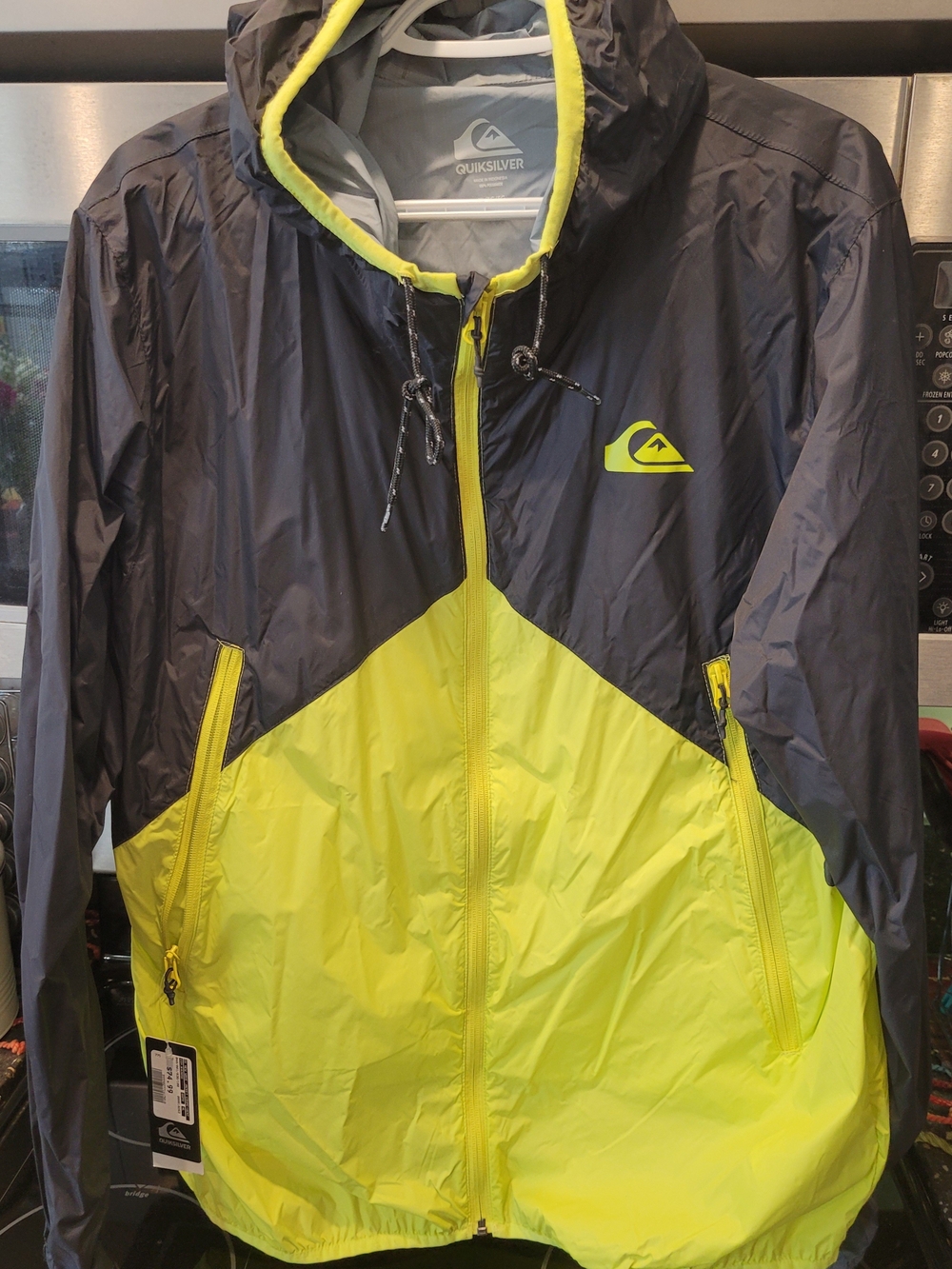 Quiksilver Men's Neon Yellow and Charcoal Colourblock Windbreaker